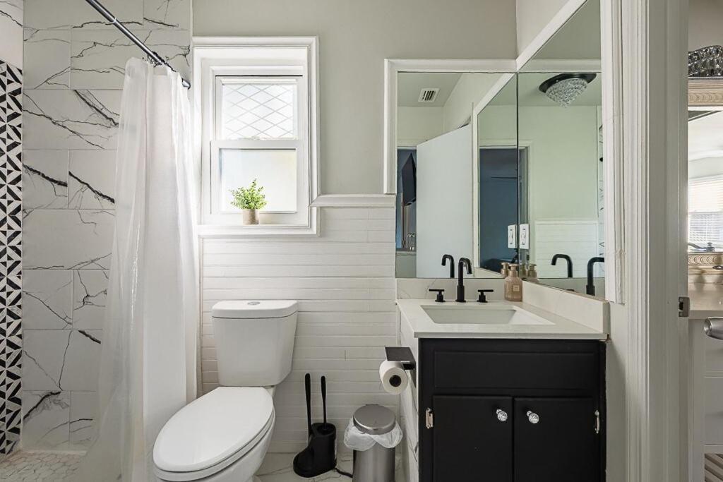 Elegant Townhome Retreat With King Bed Near I-10, Capitol, Fsu & Famu Tallahassee Zewnętrze zdjęcie