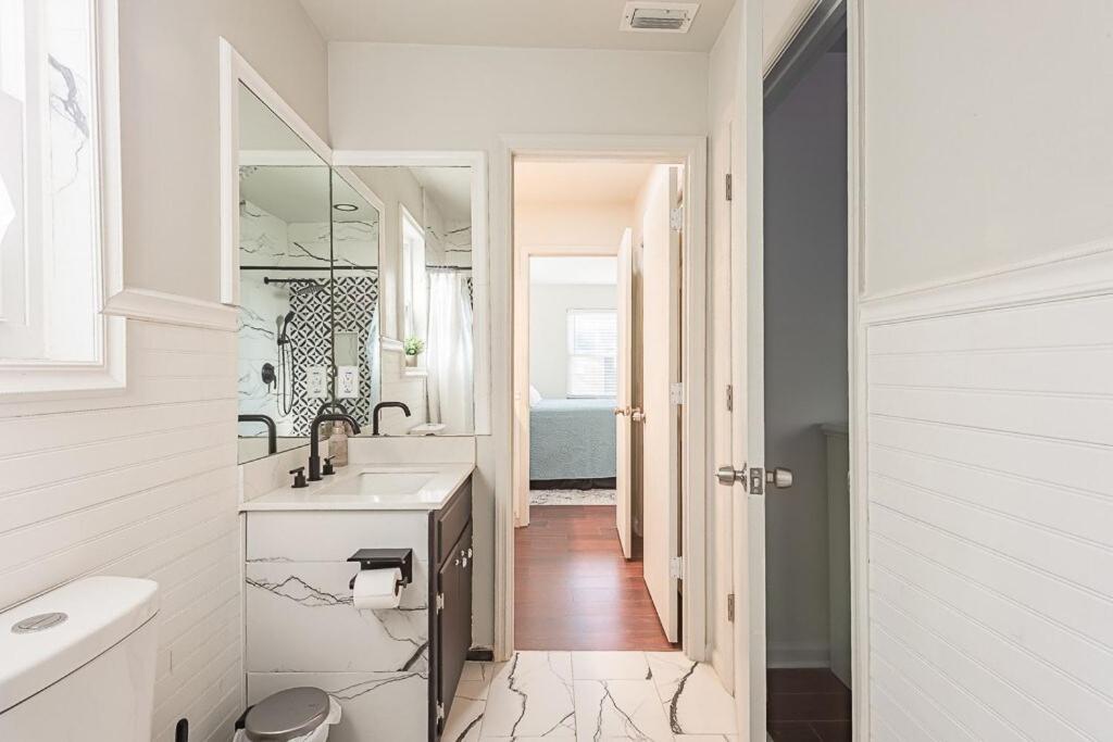 Elegant Townhome Retreat With King Bed Near I-10, Capitol, Fsu & Famu Tallahassee Zewnętrze zdjęcie