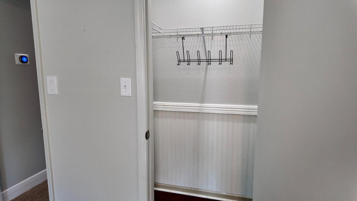 Elegant Townhome Retreat With King Bed Near I-10, Capitol, Fsu & Famu Tallahassee Zewnętrze zdjęcie