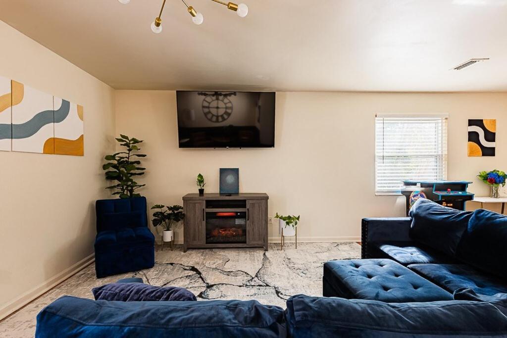 Elegant Townhome Retreat With King Bed Near I-10, Capitol, Fsu & Famu Tallahassee Zewnętrze zdjęcie